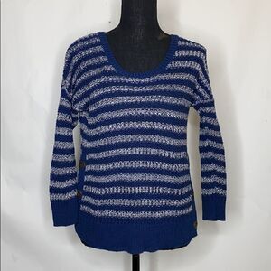 Lucky Brand woman's knit sweater